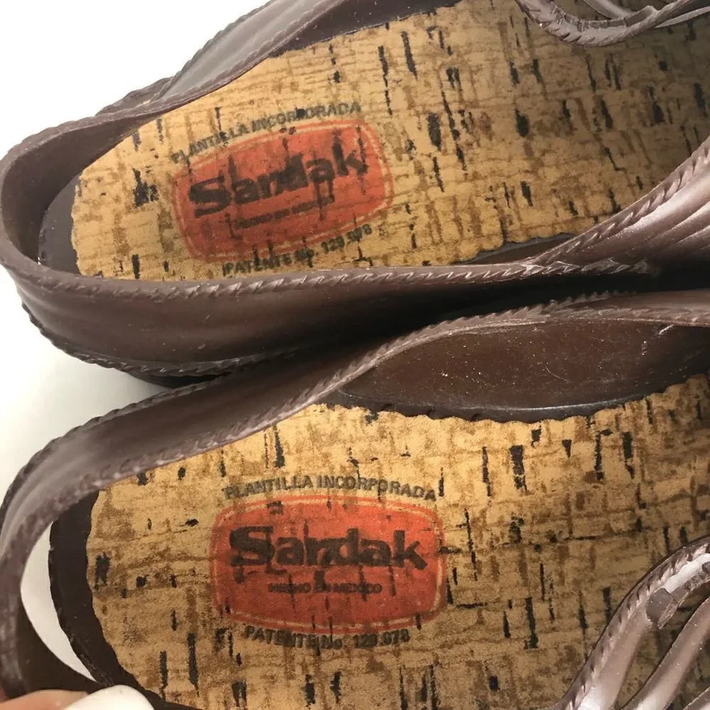 Sandak sandals brown Mexico size 9 10-34